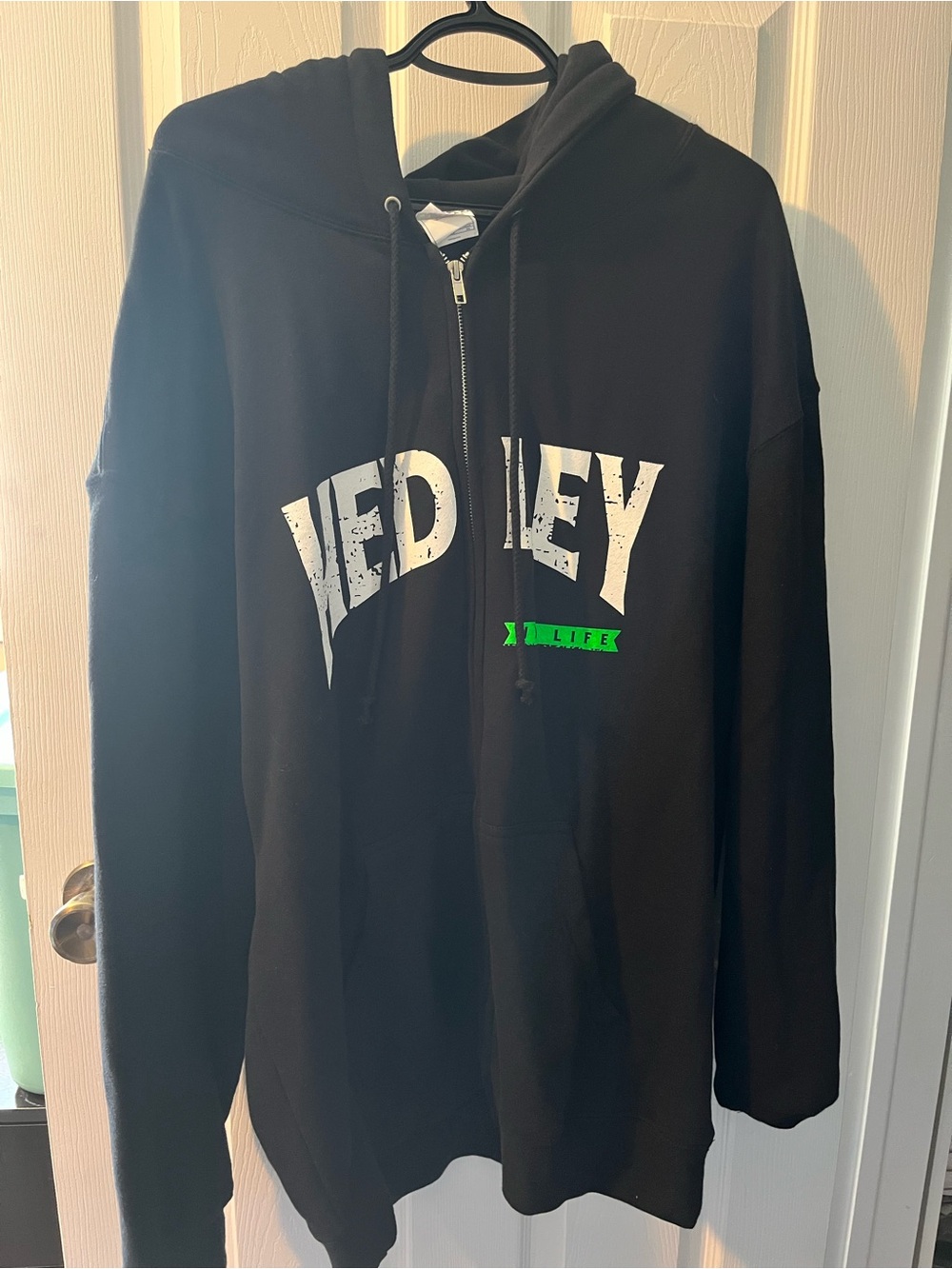 Hedley Wild Life Tour Men’s Zip-Up Hoodie - Size Cal